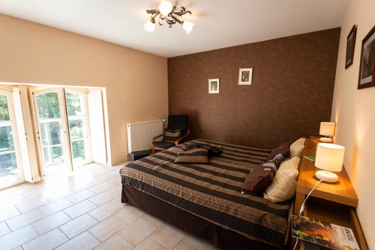 La Haye Gites Et Chambre D'Hotes Avrillé Esterno foto